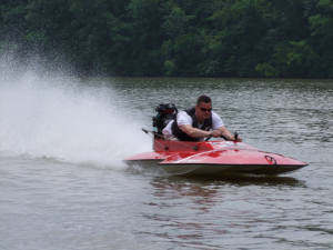 Dave Samstag running his Marchetti hydro with 44cu in racing motor built by Doug Samstag